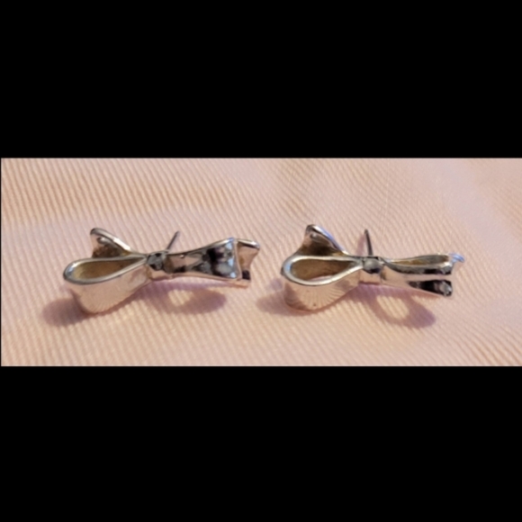 ♤ Kate Spade Silver Bow Love ♡ Notes Earrings ♤ - Picture 4 of 7